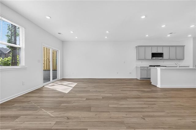893 Rainwater Trace, Lawrenceville, GA 30044