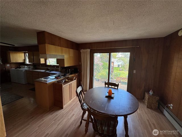 402 W Maple Street, Sequim, WA 98382