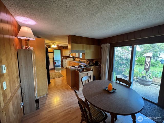 402 W Maple Street, Sequim, WA 98382