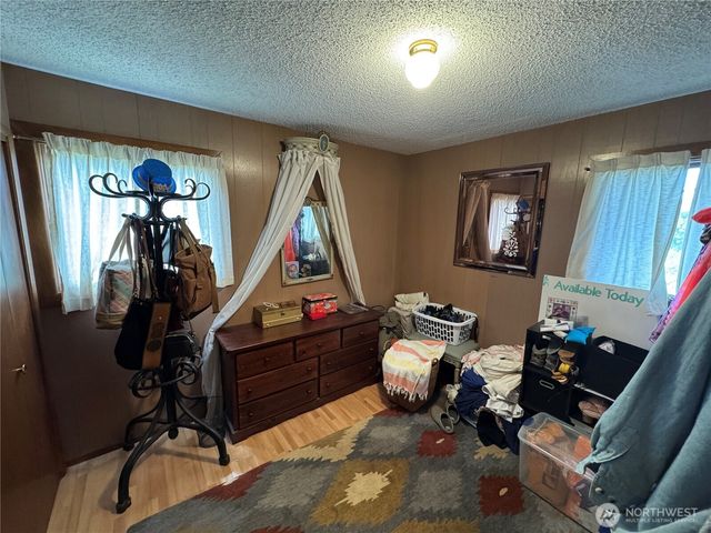 402 W Maple Street, Sequim, WA 98382