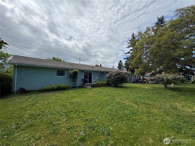 402 W Maple Street, Sequim, WA 98382