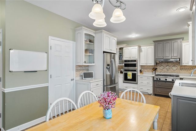 506 QUAIL HOLLOW Drive, Anderson, SC 29621