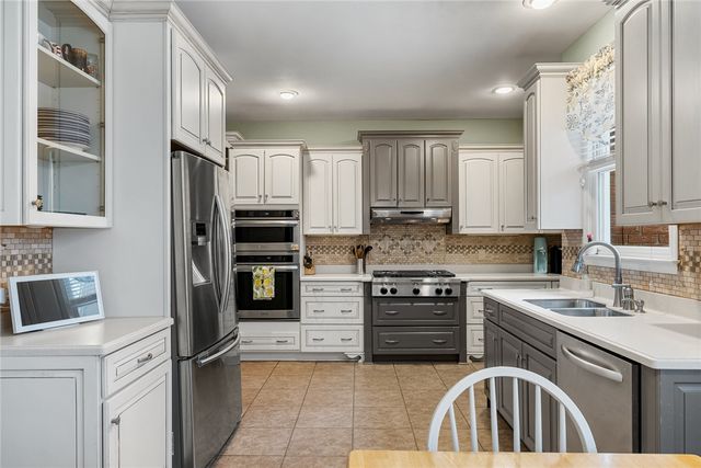 506 QUAIL HOLLOW Drive, Anderson, SC 29621