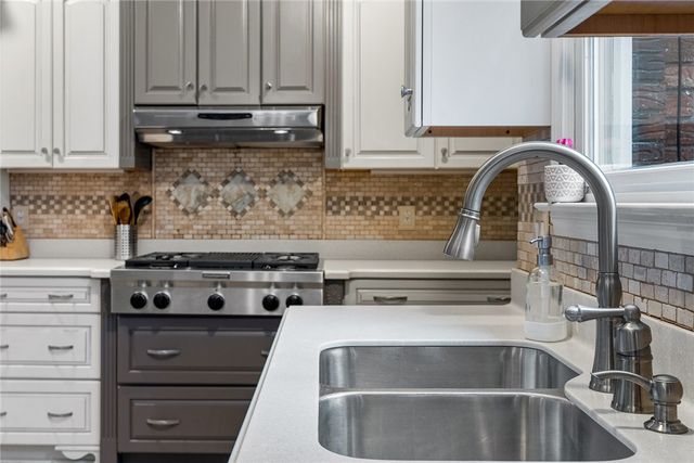 506 QUAIL HOLLOW Drive, Anderson, SC 29621