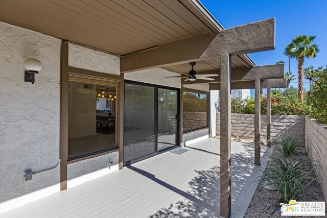 1733 Capri Circle, Palm Springs, CA 92264