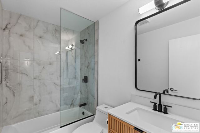 1733 Capri Circle, Palm Springs, CA 92264