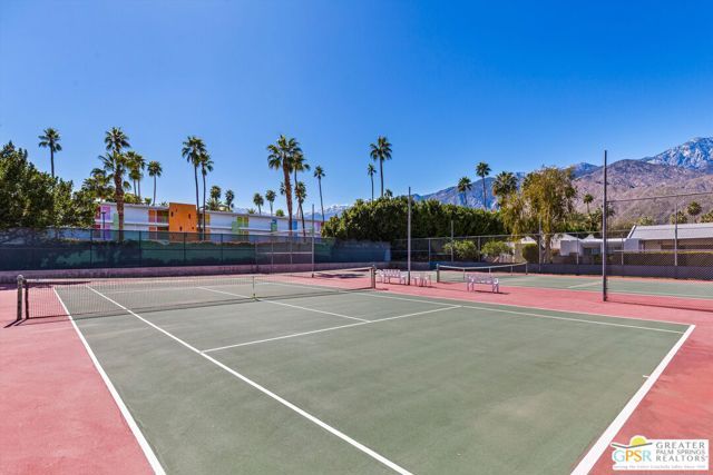 1733 Capri Circle, Palm Springs, CA 92264