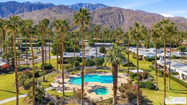 1733 Capri Circle, Palm Springs, CA 92264