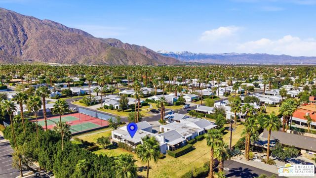 1733 Capri Circle, Palm Springs, CA 92264