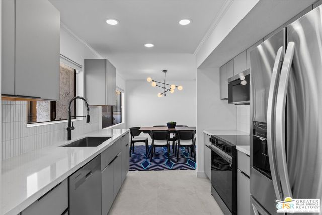 1733 Capri Circle, Palm Springs, CA 92264