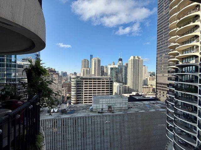 300 N STATE Street 2907, Chicago, IL 60654