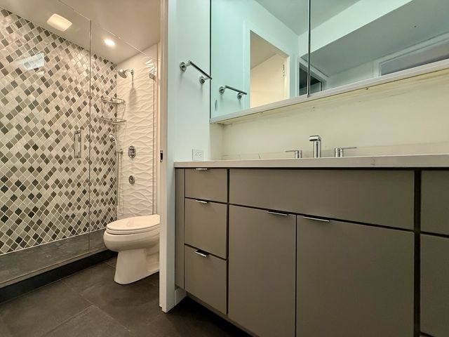 300 N STATE Street 2907, Chicago, IL 60654
