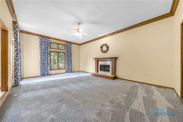 8733 Saint George Drive, Holland, OH 43528