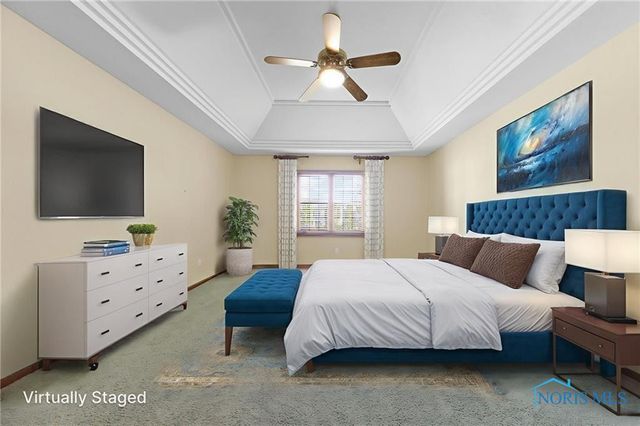 8733 Saint George Drive, Holland, OH 43528