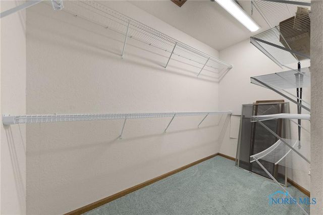 8733 Saint George Drive, Holland, OH 43528