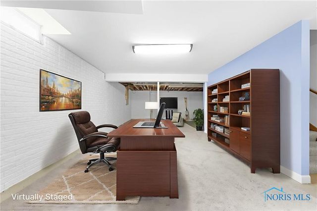 8733 Saint George Drive, Holland, OH 43528