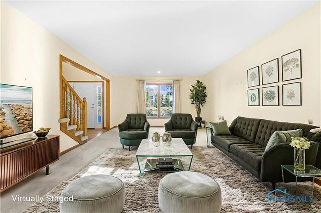 8733 Saint George Drive, Holland, OH 43528