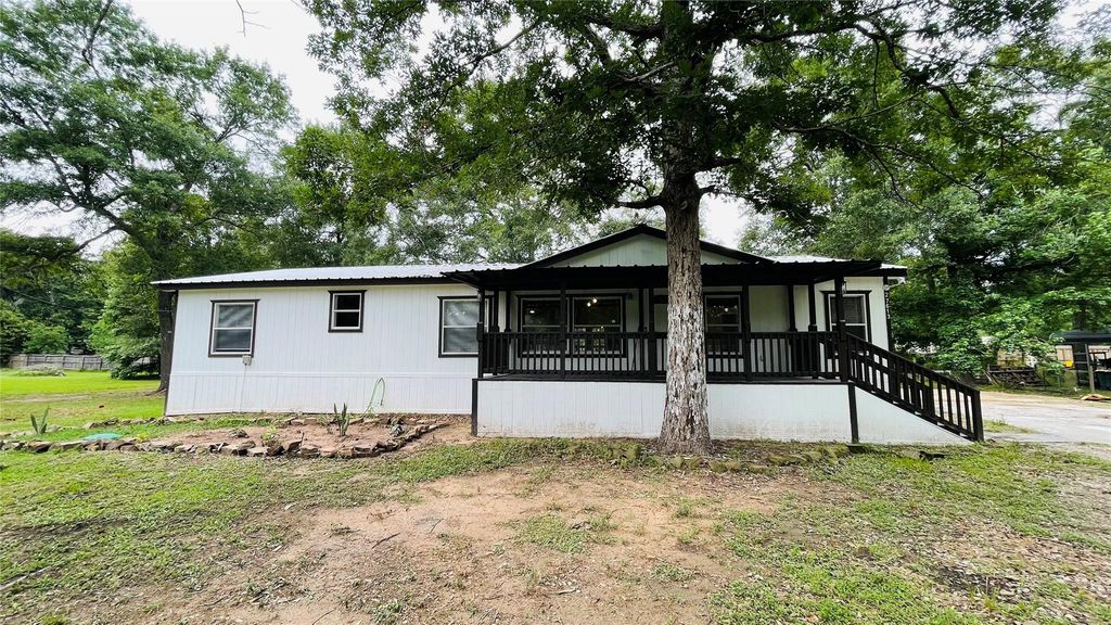 27613 County Road 3745, Splendora, TX 77372