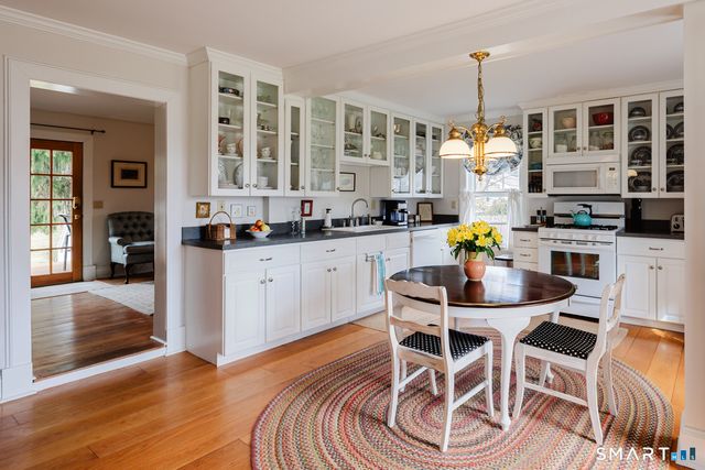 8 Hawleyville Road, Bethel, CT 06801