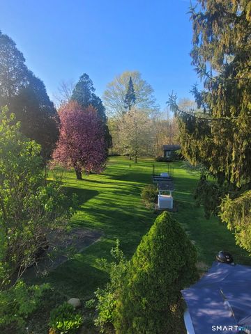 8 Hawleyville Road, Bethel, CT 06801