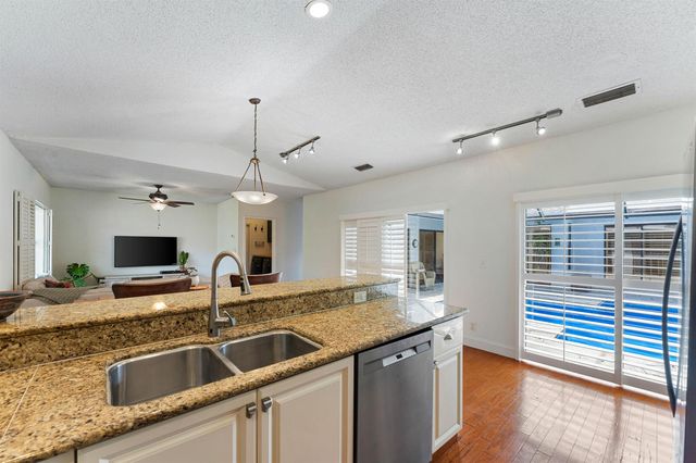 11220 NW 45th Street, Coral Springs, FL 33065