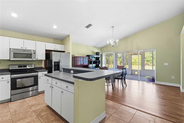 7211 48TH AVENUE E, Palmetto, FL 34221