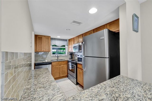 100 Forest Lakes BLVD 110, Naples, FL 34105