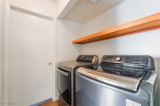 967 Derringer Lane, Henderson, NV 89014