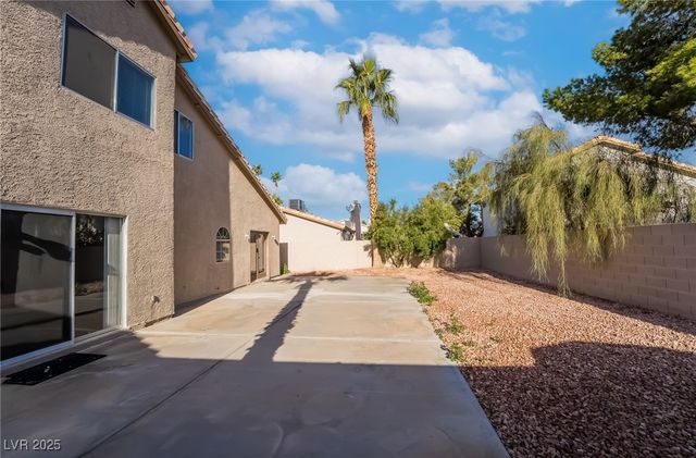 967 Derringer Lane, Henderson, NV 89014
