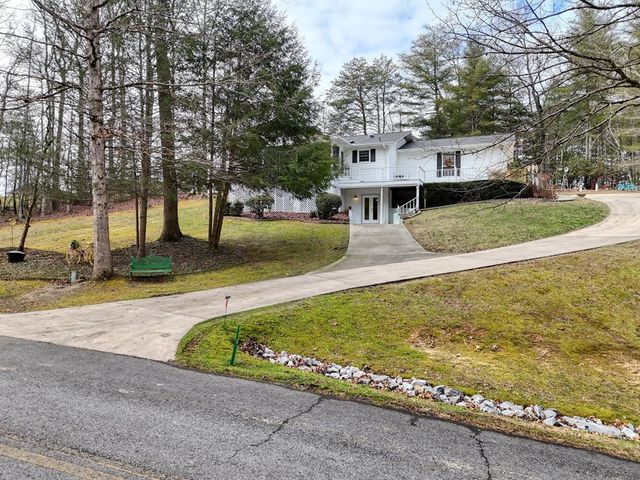 970 Wesley Mountain Drive, Blairsville, GA 30512