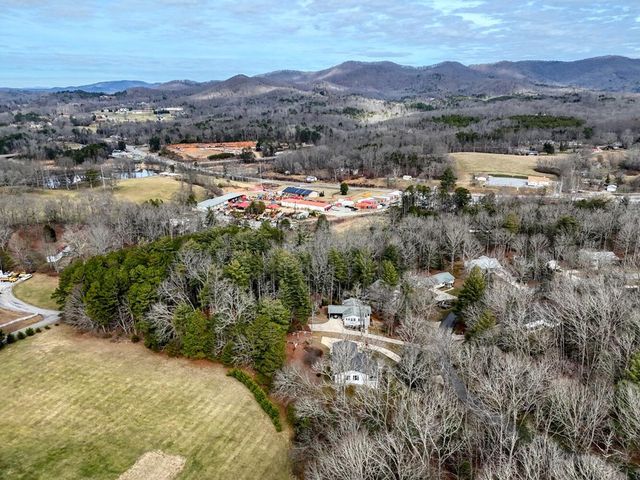 970 Wesley Mountain Drive, Blairsville, GA 30512
