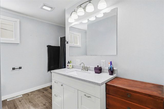 136 S Hemlock Street, Evart, MI 49631