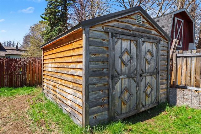 136 S Hemlock Street, Evart, MI 49631