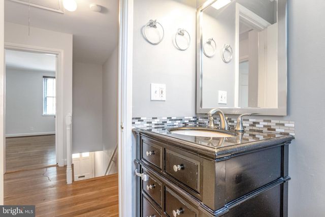 2925 S DINWIDDIE ST, Arlington, VA 22206