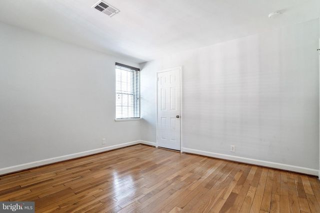 2925 S DINWIDDIE ST, Arlington, VA 22206