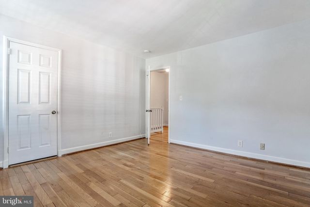 2925 S DINWIDDIE ST, Arlington, VA 22206