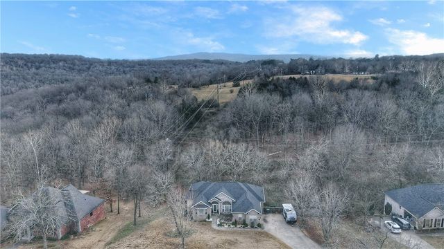 3965 Caston Drive, Fayetteville, AR 72701