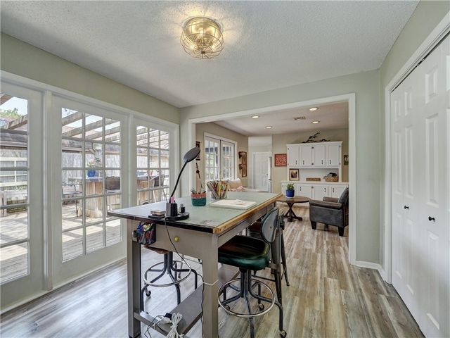 120 Seco Dr, Portland, TX 78374