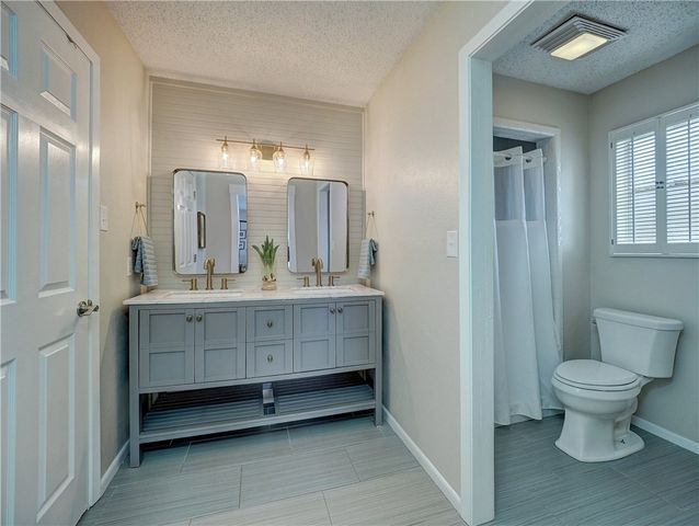 120 Seco Dr, Portland, TX 78374
