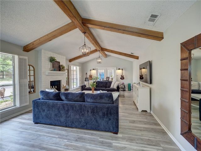 120 Seco Dr, Portland, TX 78374