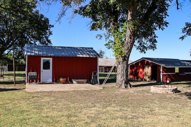 291 County Road 3305, Clifton, TX 76634