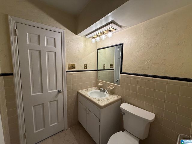 7406 GADSDEN HIGHWAY, Trussville, AL 35173