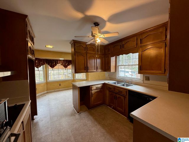 7406 GADSDEN HIGHWAY, Trussville, AL 35173