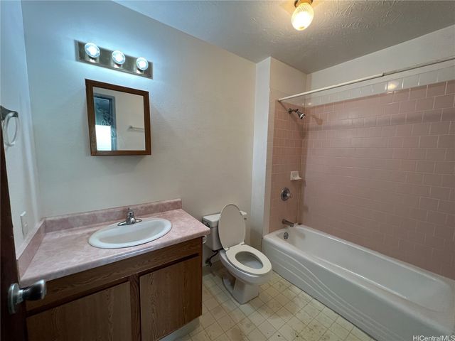 2345 Anini Place A, Pearl City, HI 96782