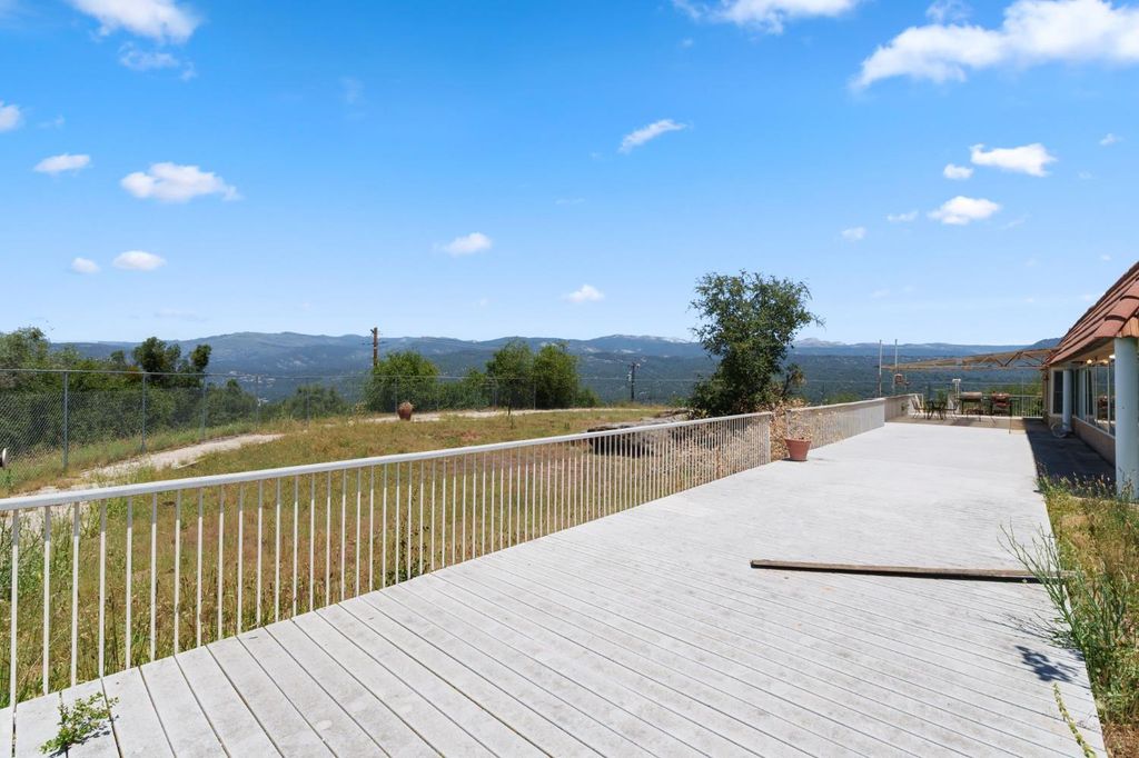 Image 36 of property listing at 38720 Highway 41, Oakhurst, CA 93644