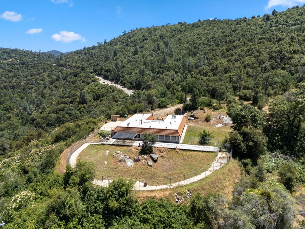 Image 48 of property listing at 38720 Highway 41, Oakhurst, CA 93644