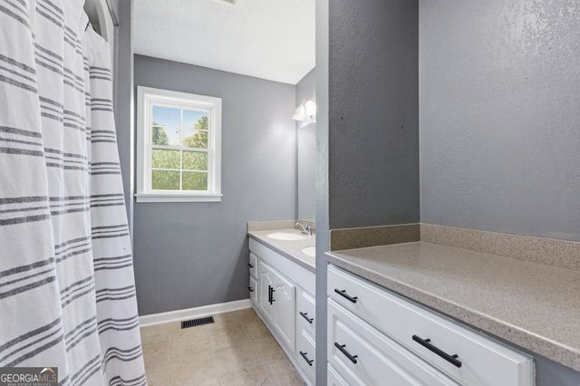 260 Brookhaven Circle, Toccoa, GA 30577