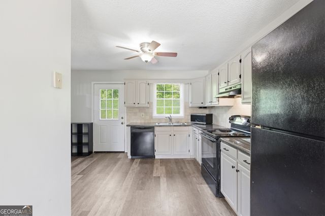 260 Brookhaven Circle, Toccoa, GA 30577