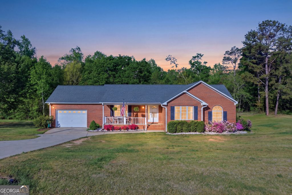 260 Brookhaven Circle, Toccoa, GA 30577