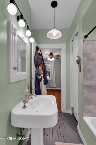 1501 N Winstel Boulevard, Tucson, AZ 85716